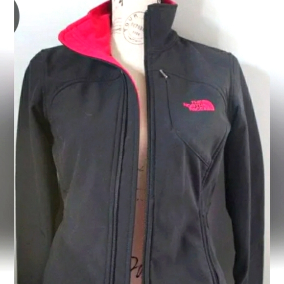 The North Face Jackets & Blazers - The North Face Women Jacket